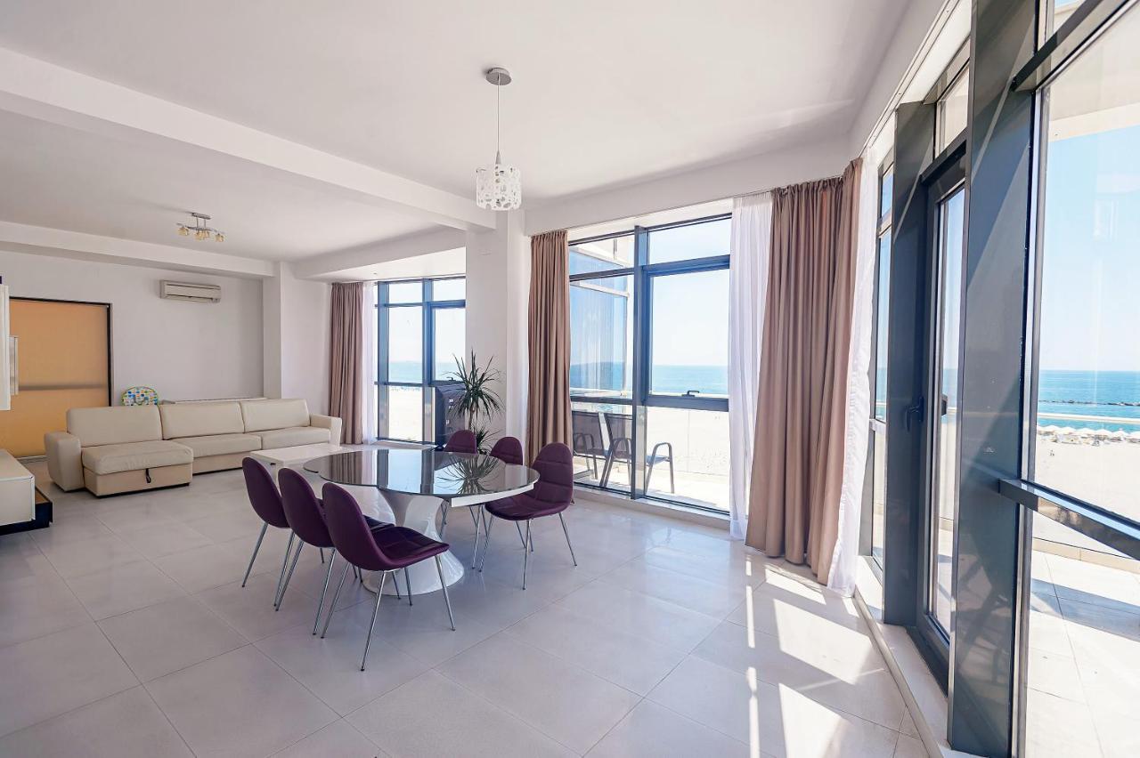 Riviera Apartament